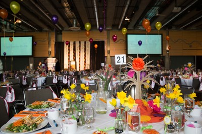 2016 Luncheon Table