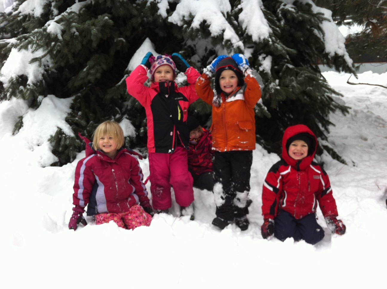 Fritz kids in the snow